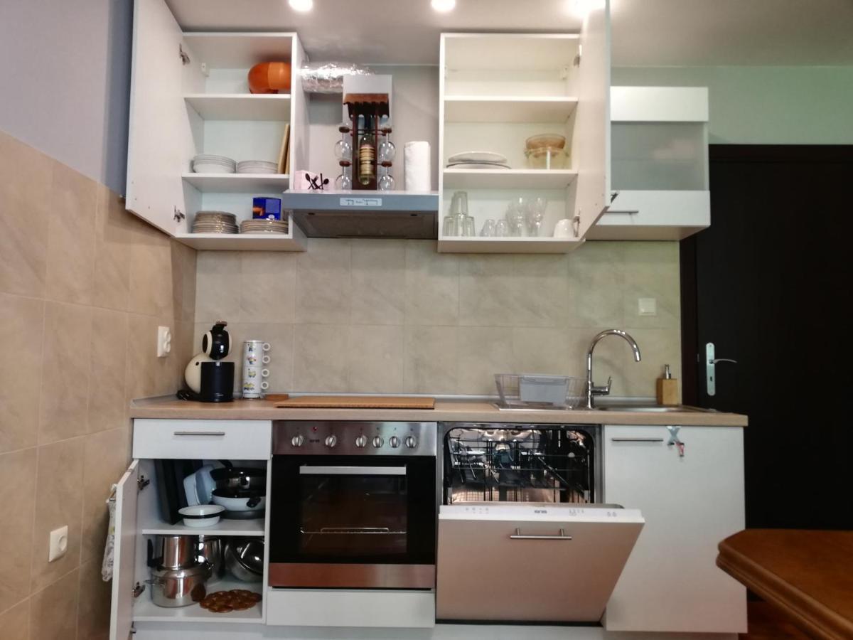 Dobi'S Apartment Elit47 At Elit Παμπόροβο Εξωτερικό φωτογραφία