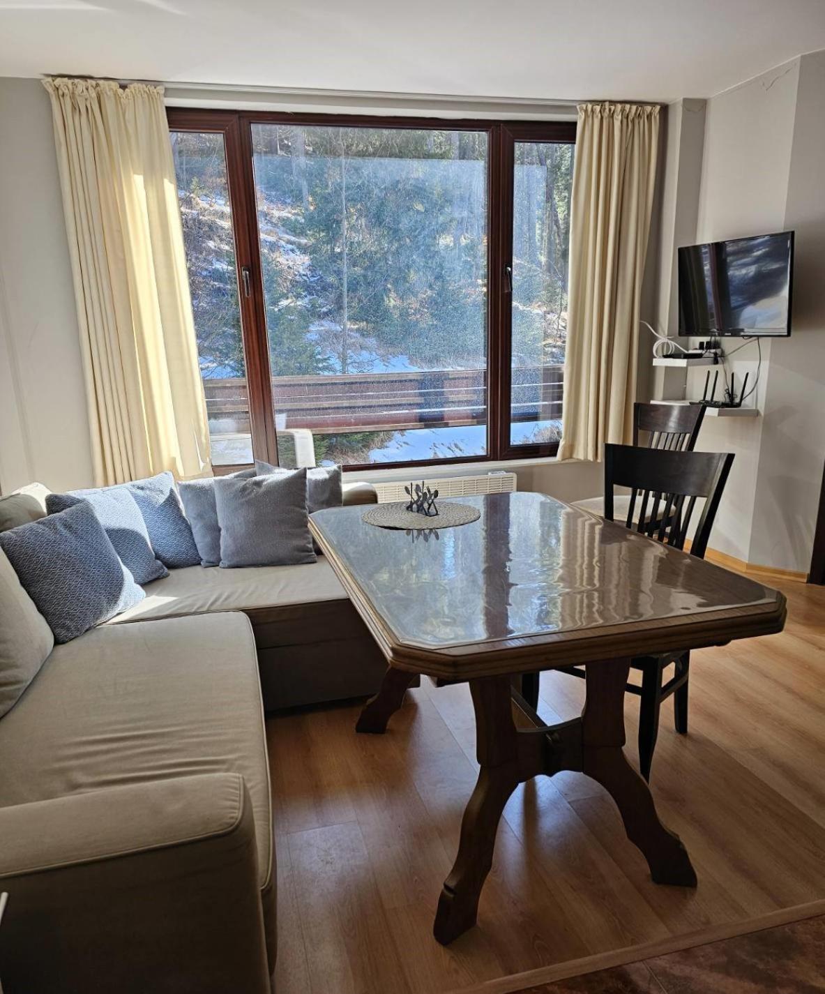 Dobi'S Apartment Elit47 At Elit Παμπόροβο Εξωτερικό φωτογραφία